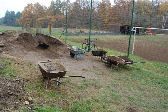 Brigáda na hřišti v Kadově