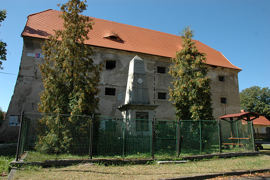 Pomník padlým vojínům