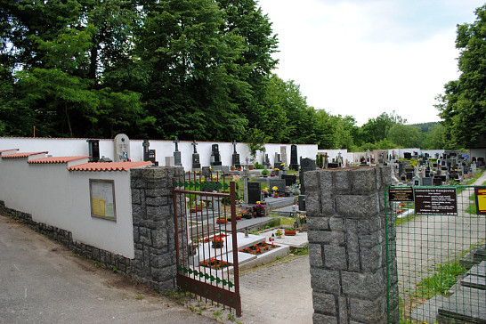 Oprava hřbitovní zdi v Kadově 2014